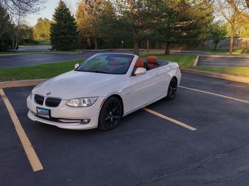 Used 2013 BMW 328i Convertible image 8