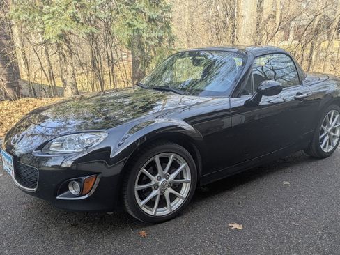 Used 2010 MAZDA MX-5 Miata Grand Touring w/ Premium Pkg image 1