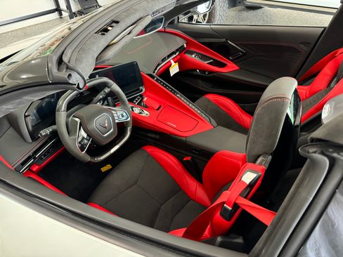 Used 2024 Chevrolet Corvette Z06 w/ Z07 Performance Package image 4