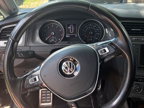Used 2017 Volkswagen Golf Alltrack S AWD/4WD image 16