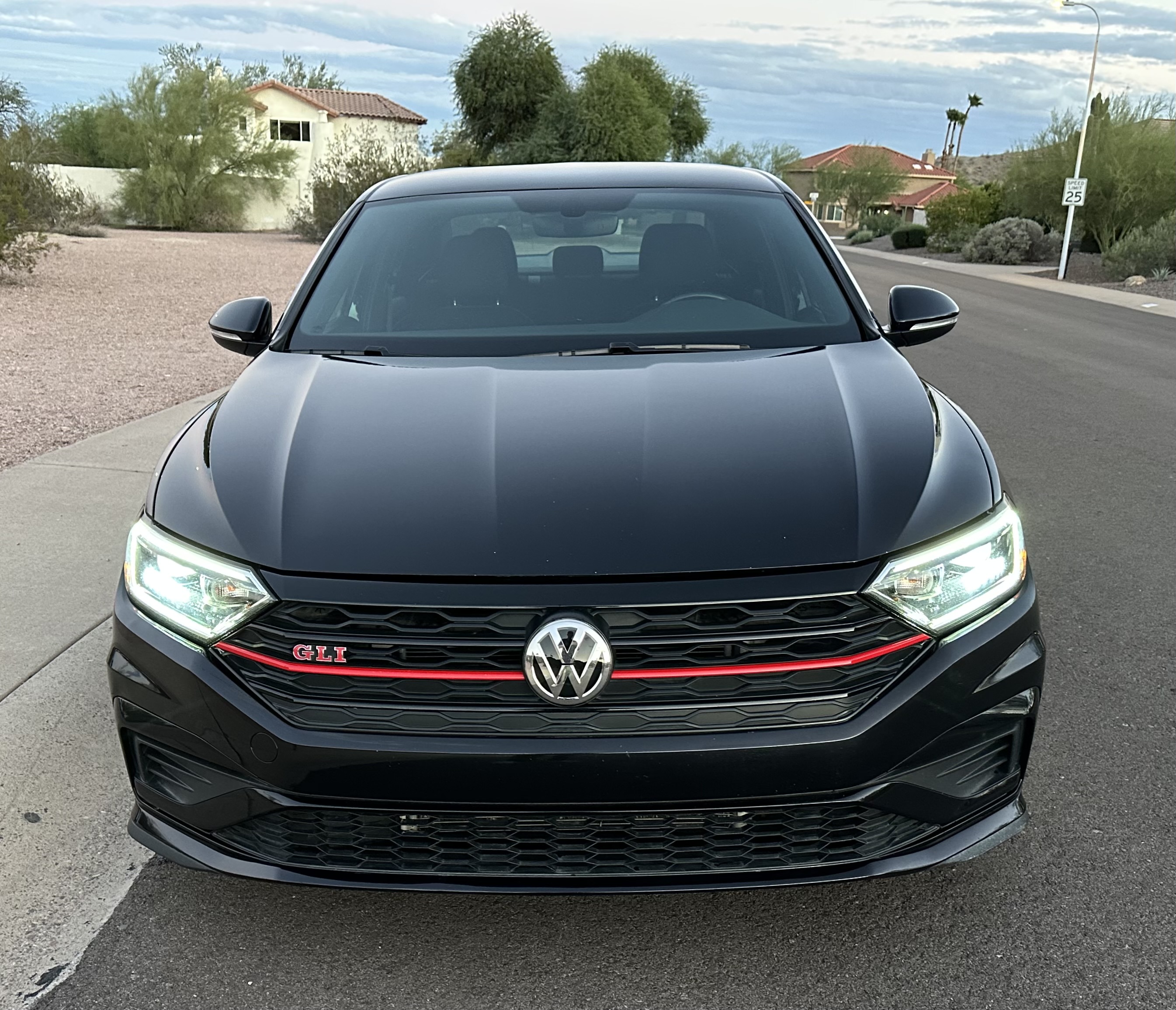 Used 2019 Volkswagen Jetta GLI FWD image 9