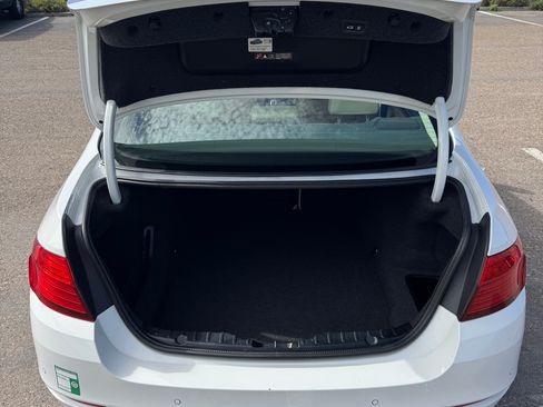 Used 2016 BMW 528i Sedan image 10