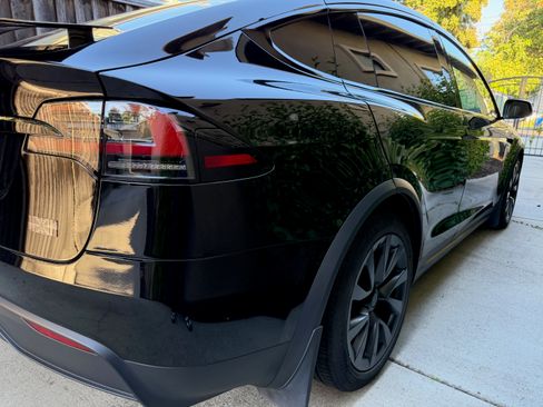 Used 2023 Tesla Model X Plaid AWD/4WD image 10