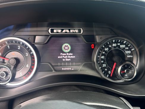 Used 2020 RAM 2500 Big Horn w/ Level 2 Equipment Group image 8