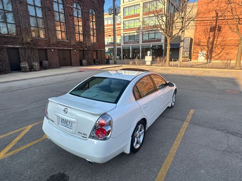 Used 2006 Nissan Altima 3.5 SE w/ (X01) Leather Pkg image 8