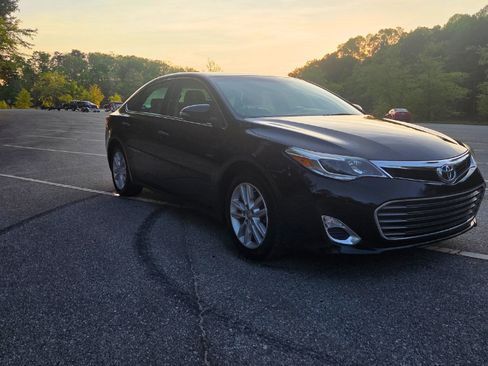 Used 2013 Toyota Avalon XLE image 13