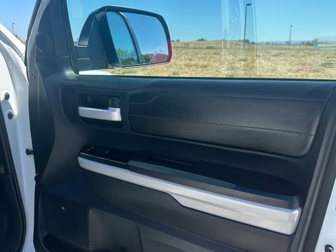 Used 2019 Toyota Tundra Limited w/ Limited Premium Package AWD/4WD image 19