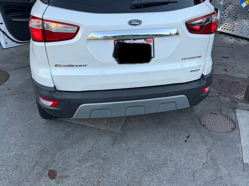 Used 2019 Ford EcoSport Titanium image 5