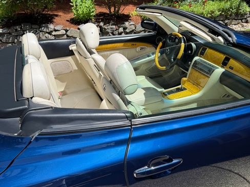 Used 2003 Lexus SC 430 Convertible RWD image 22