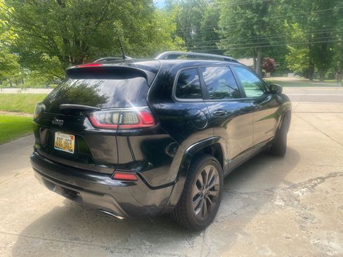 Used 2019 Jeep Cherokee High Altitude AWD/4WD image 4