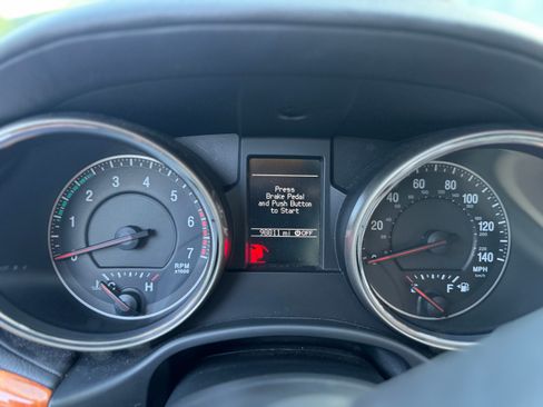 Used 2013 Jeep Grand Cherokee Overland w/ Advance Technology Group image 12