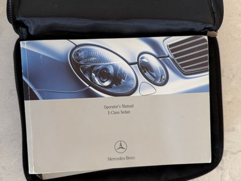 Used 2006 Mercedes-Benz E 350 4MATIC Sedan image 17