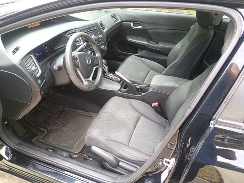 Used 2014 Honda Civic LX image 4