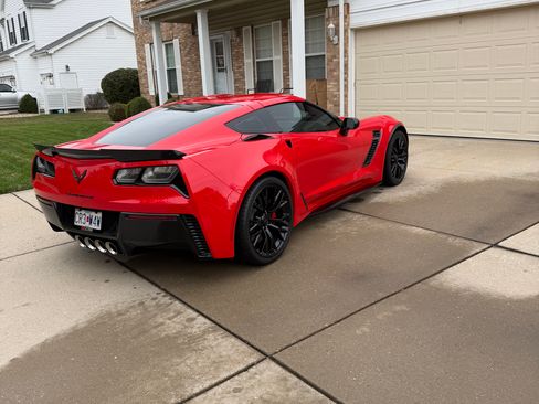 Used 2019 Chevrolet Corvette Z06 w/ Battery Protection Package image 8