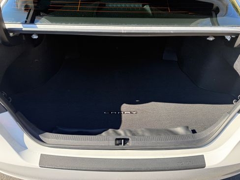 Used 2019 Toyota Camry SE image 16