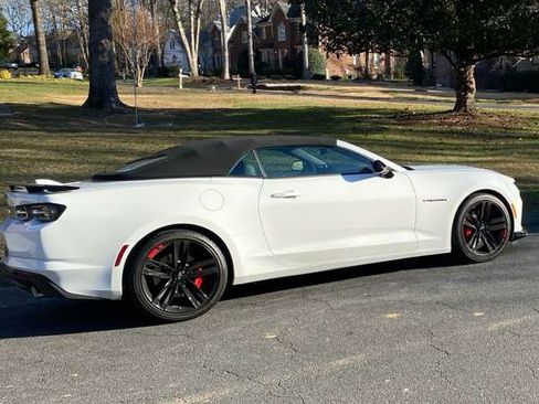 Used 2022 Chevrolet Camaro SS w/ Redline Edition RWD image 5