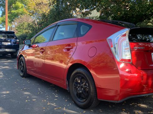 Used 2015 Toyota Prius Four image 5