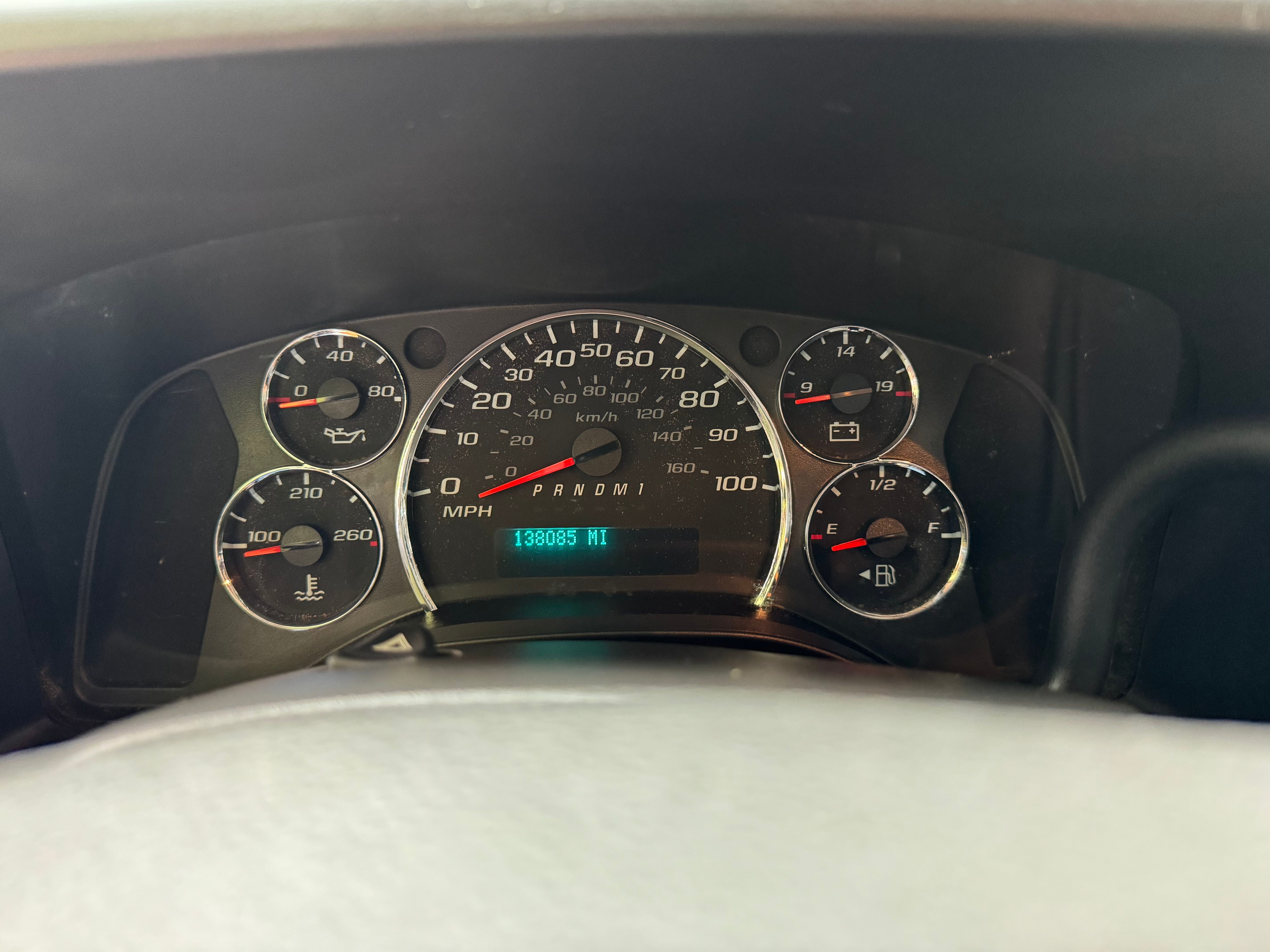 Used 2018 Chevrolet Express 2500 w/ Driver Convenience Package RWD image 20