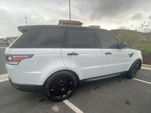 Used 2016 Land Rover Range Rover Sport SE image 8
