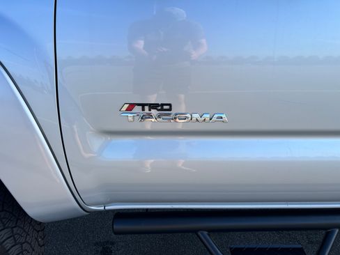 Used 2008 Toyota Tacoma PreRunner image 32