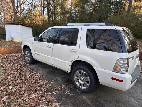 Used 2007 Mercury Mountaineer Premier image 4
