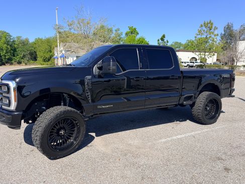 Used 2024 Ford F250 Lariat w/ Lariat Ultimate Package image 15