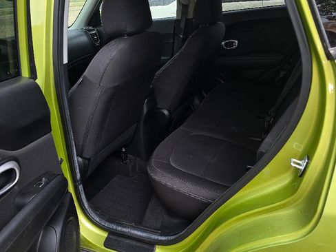 Used 2018 Kia Soul image 13