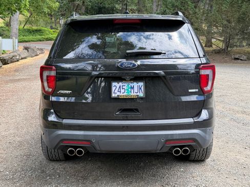 Used 2019 Ford Explorer Sport AWD/4WD image 10