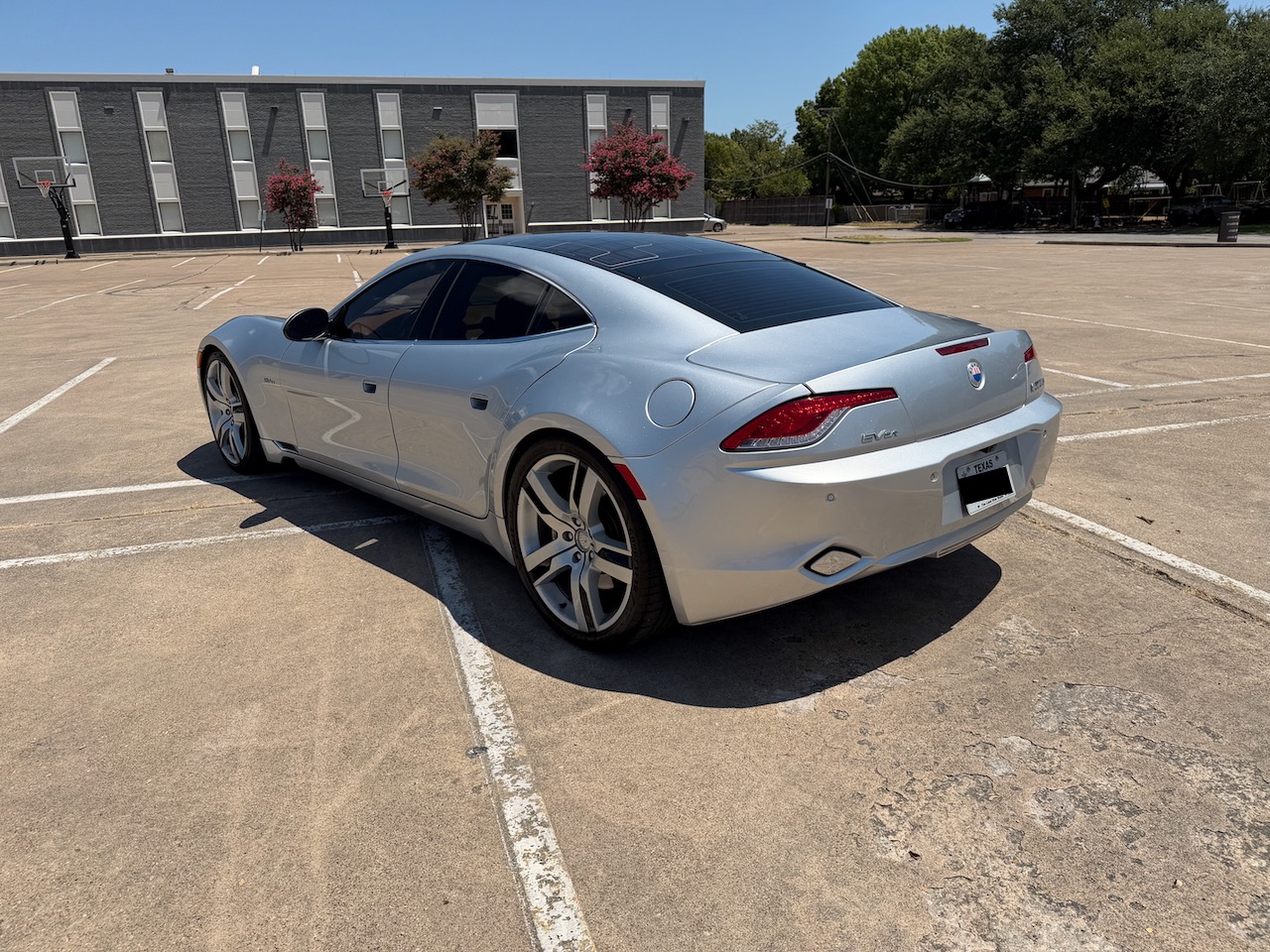 Used 2012 Fisker Karma EcoSport RWD image 9