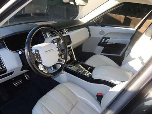 Used 2017 Land Rover Range Rover Supercharged AWD/4WD image 2