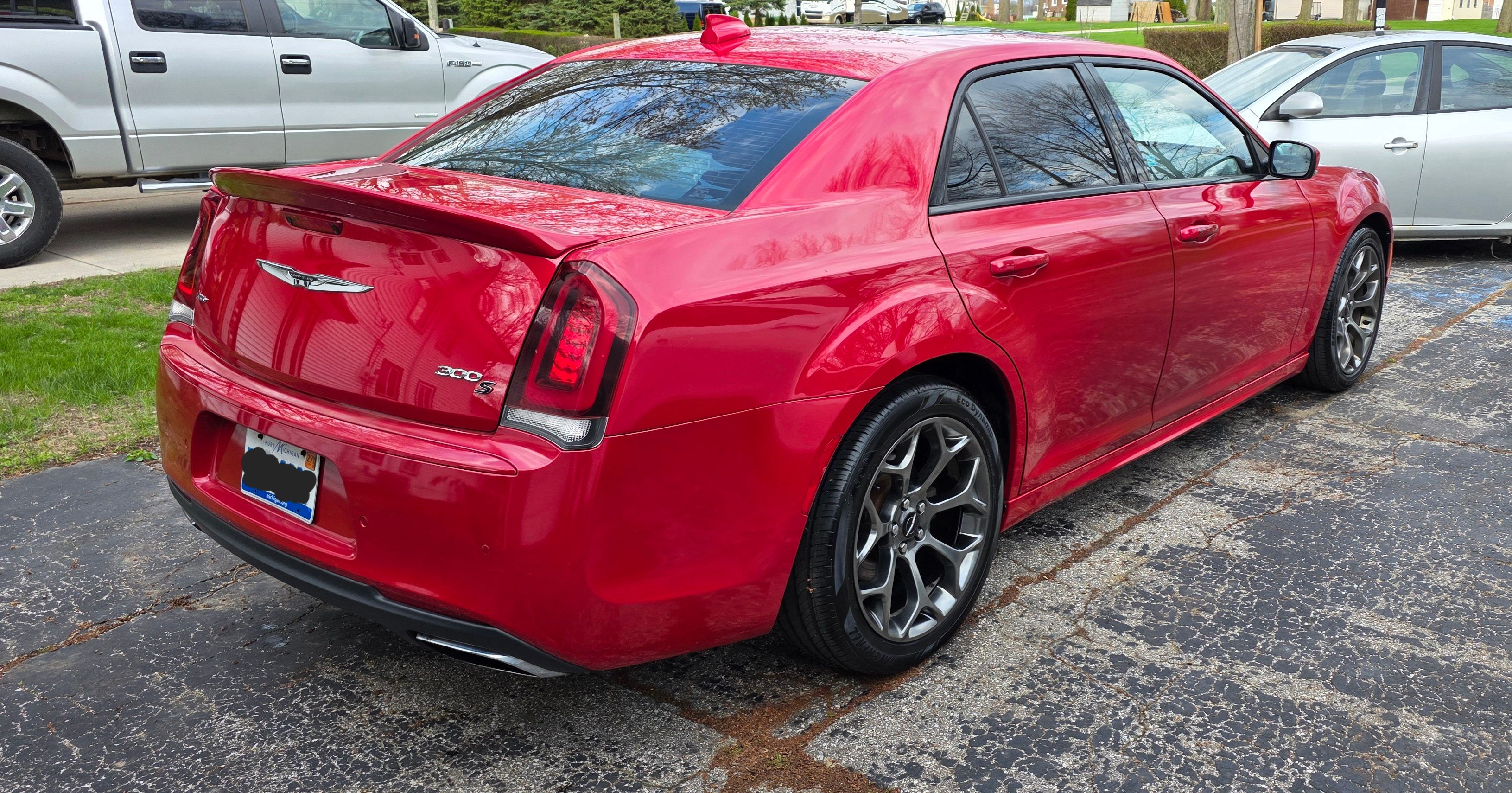 Used 2015 Chrysler 300 S w/ 300S Premium Group RWD image 5