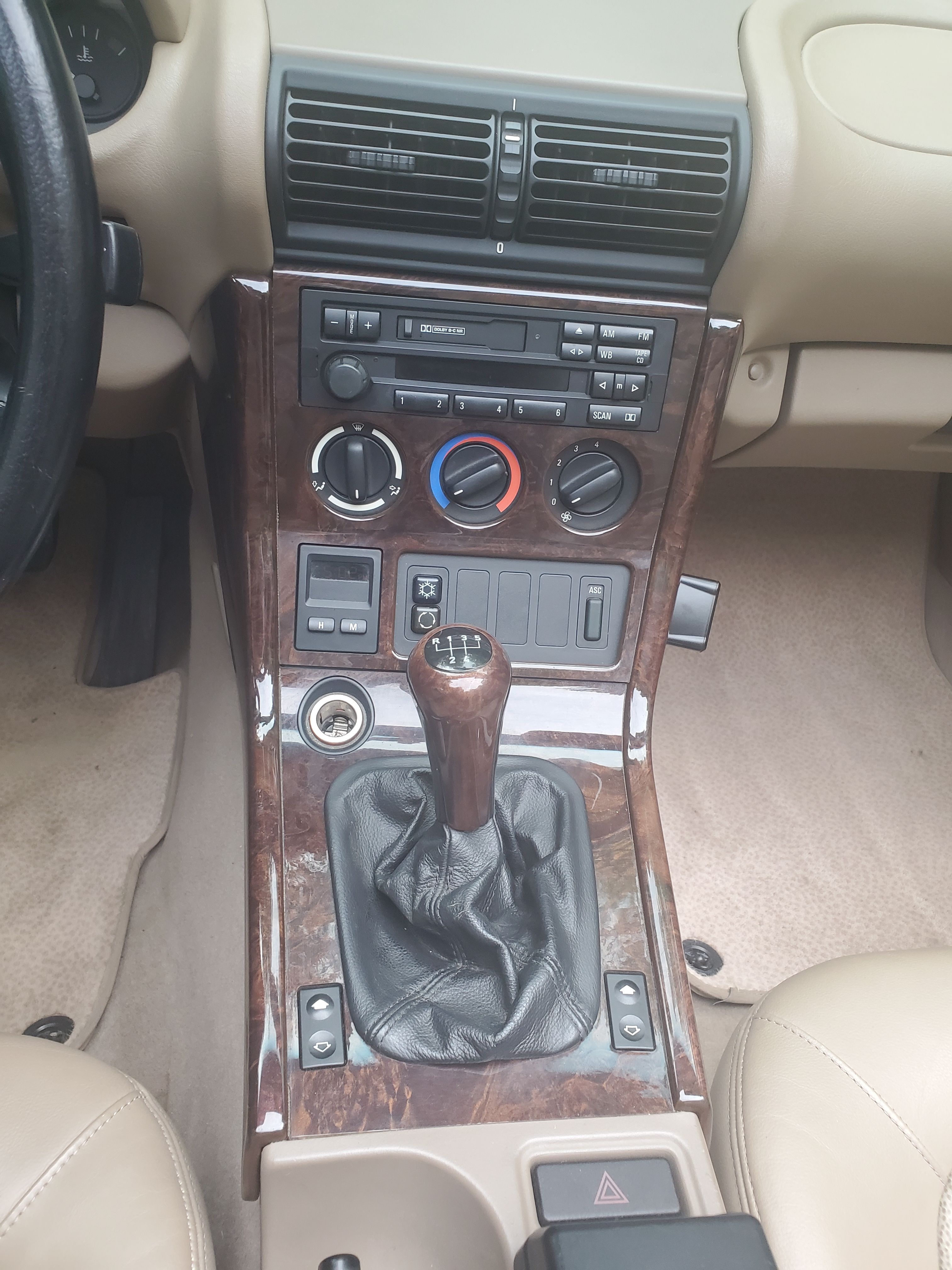Used 1997 BMW Z3 2.8 RWD image 12