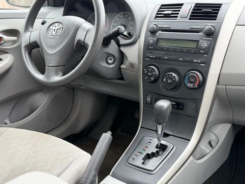 Used 2009 Toyota Corolla LE image 12