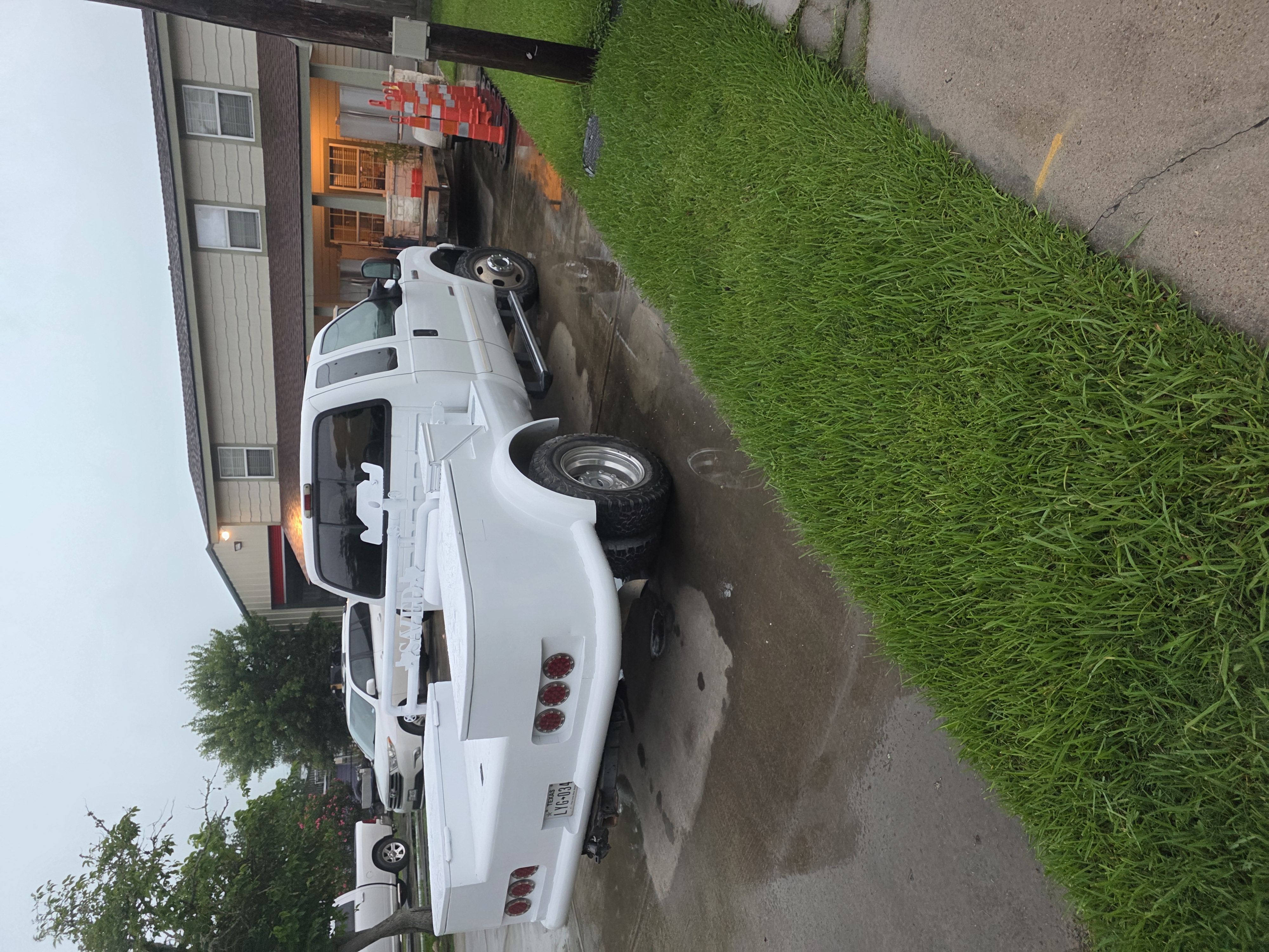 Used 2005 Ford F350 Lariat AWD/4WD image 4