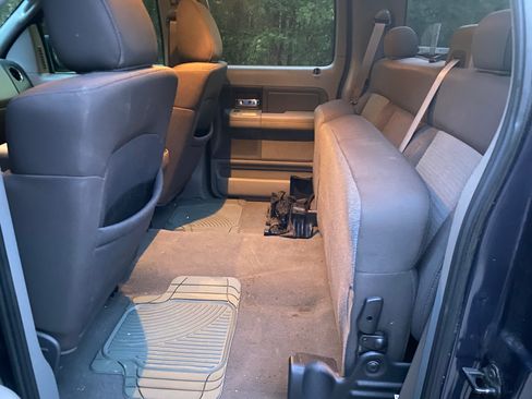 Used 2006 Ford F150 XLT image 11