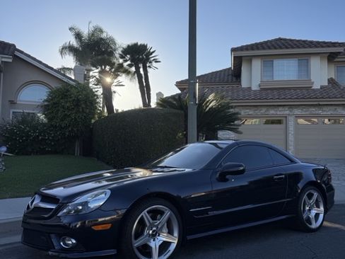 Used 2009 Mercedes-Benz SL 550 image 1
