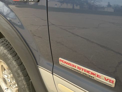 Used 2004 Ford F250 Harley-Davidson image 14