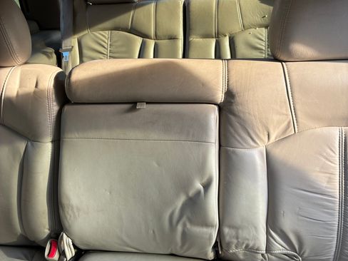 Used 2001 Chevrolet Tahoe LT w/ LT Preferred Equipment Group image 11