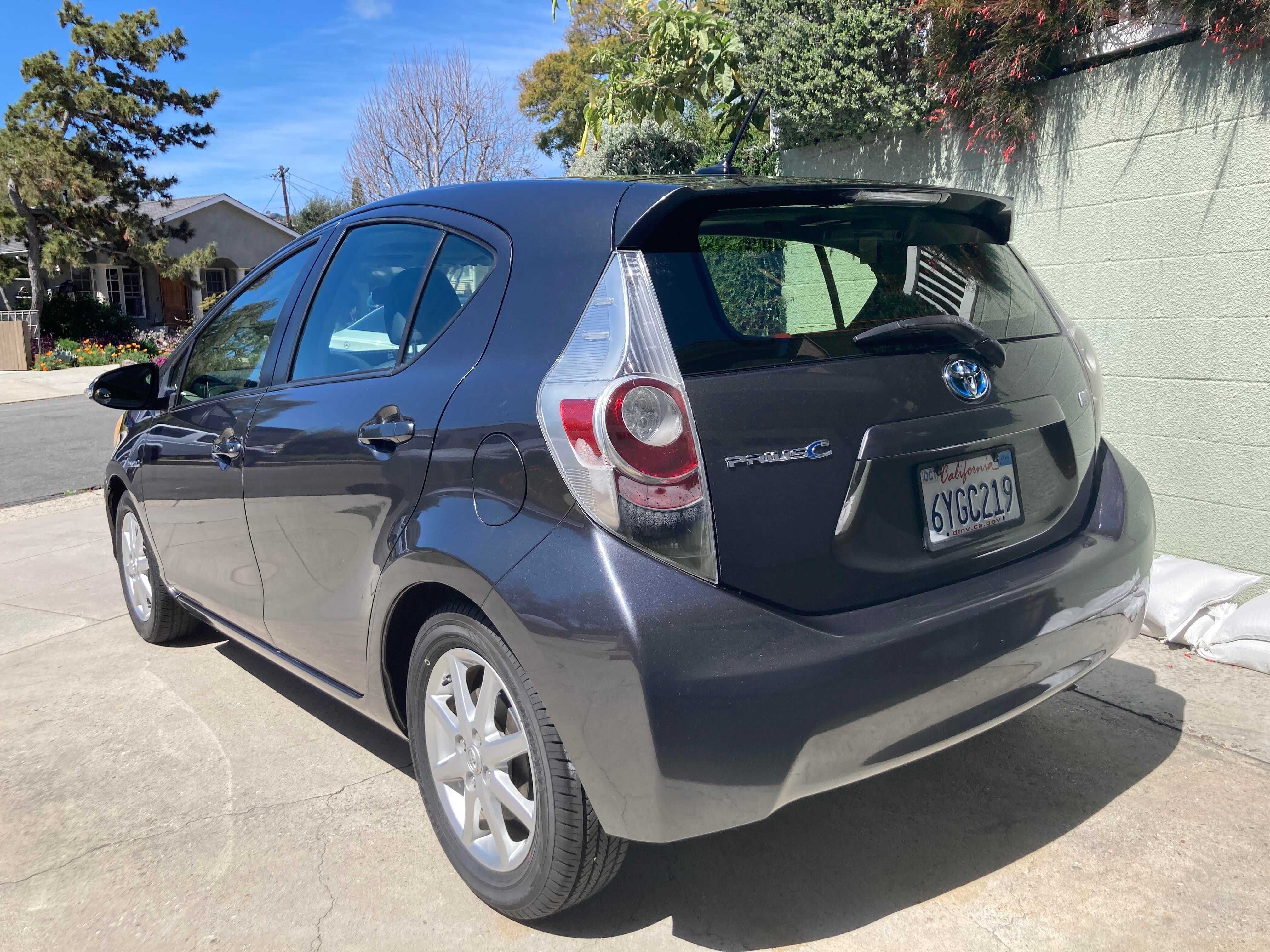 Used 2012 Toyota Prius C Four FWD image 2