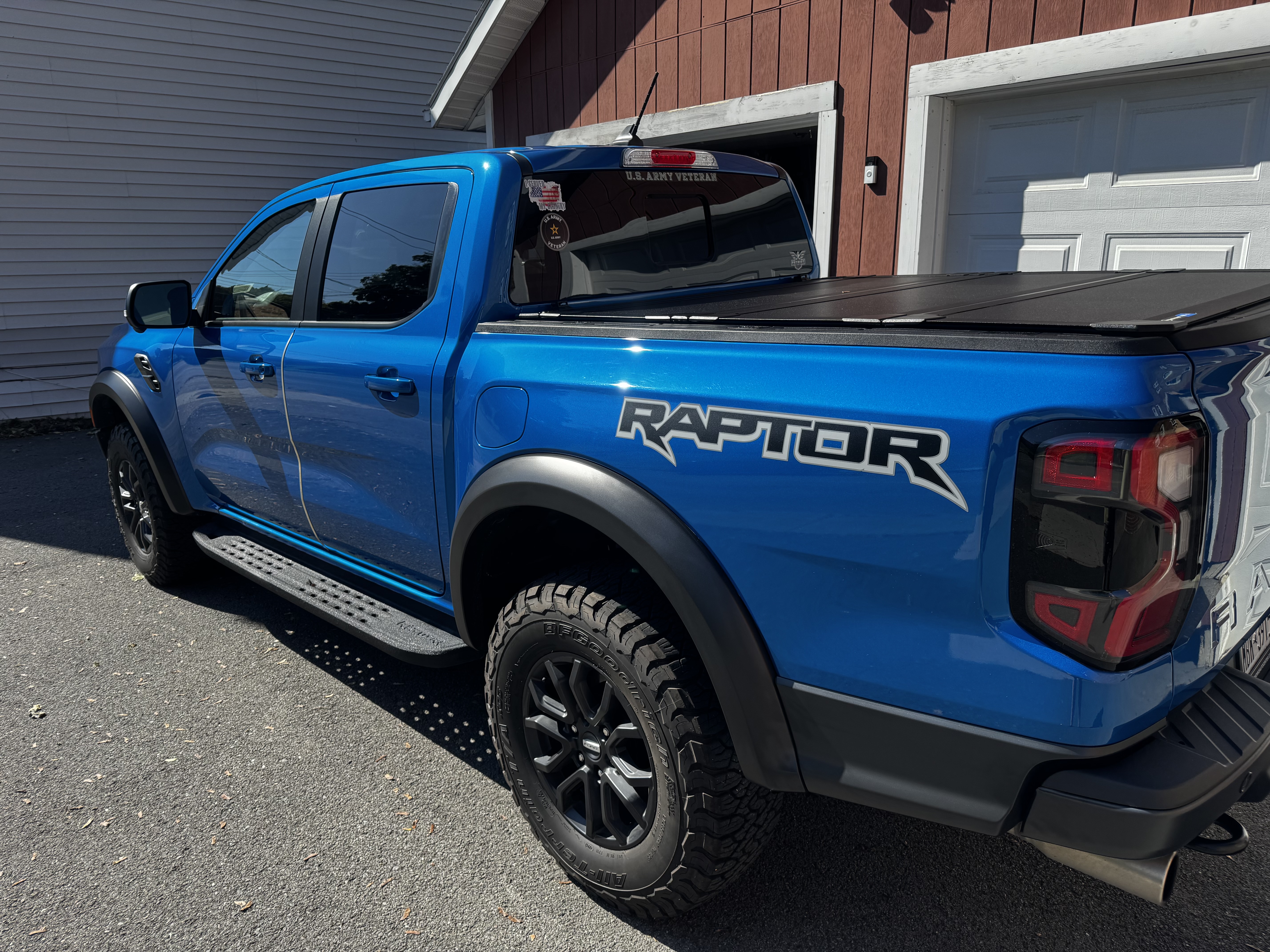 Used 2025 Ford Ranger Raptor AWD/4WD image 1