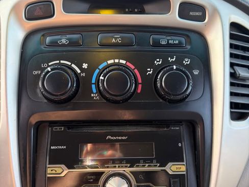 Used 2007 Toyota Highlander Sport image 11