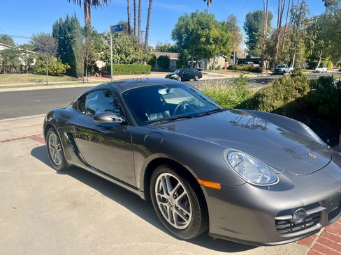 Used 2008 Porsche Cayman image 2