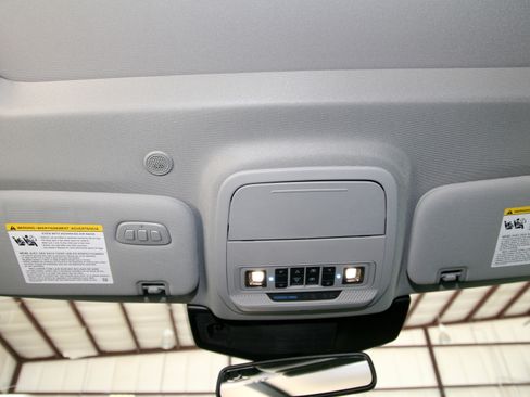 Used 2022 Ford Explorer Limited w/ Equipment Group 301A image 15