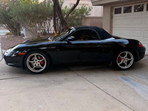 Used 2004 Porsche Boxster S RWD image 17