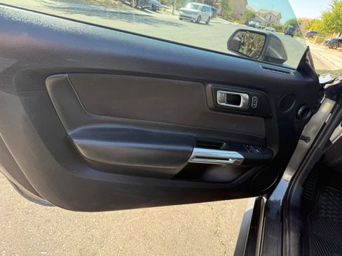 Used 2018 Ford Mustang Coupe w/ Ecoboost Performance Package RWD image 10