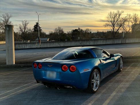 Used 2008 Chevrolet Corvette Coupe 2D w/ Preferred Equipment Group image 9