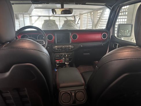 Used 2023 Jeep Wrangler Unlimited Rubicon w/ LED Lighting Group image 11