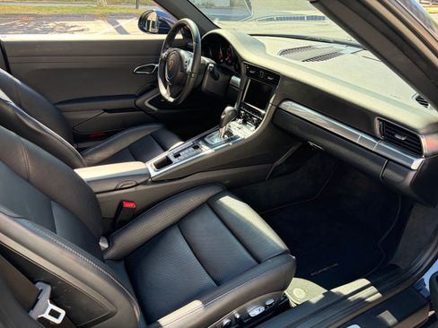 Used 2015 Porsche 911 Carrera image 29