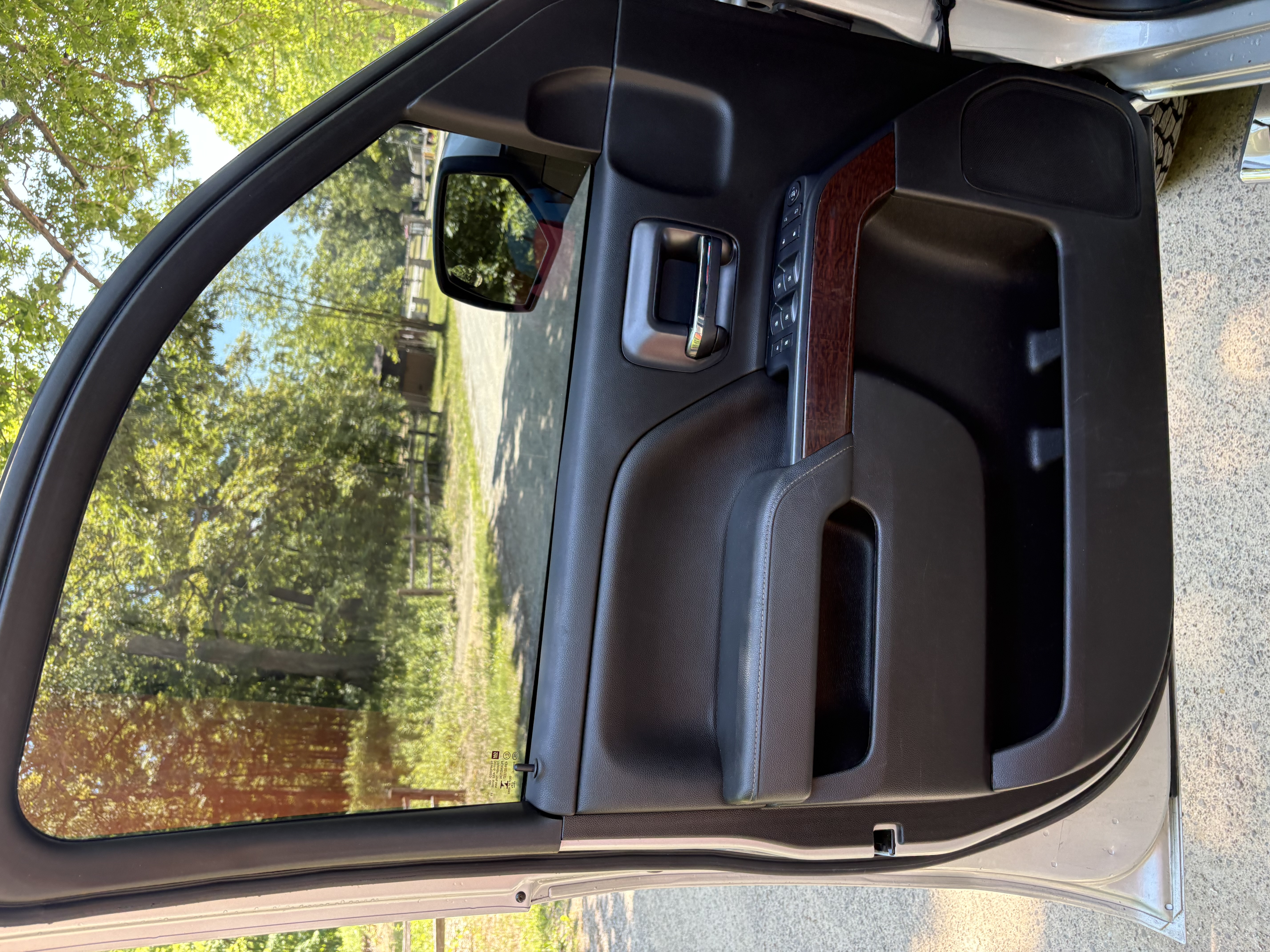 Used 2019 GMC Sierra 1500 SLE w/ SLE Value Package AWD/4WD image 16