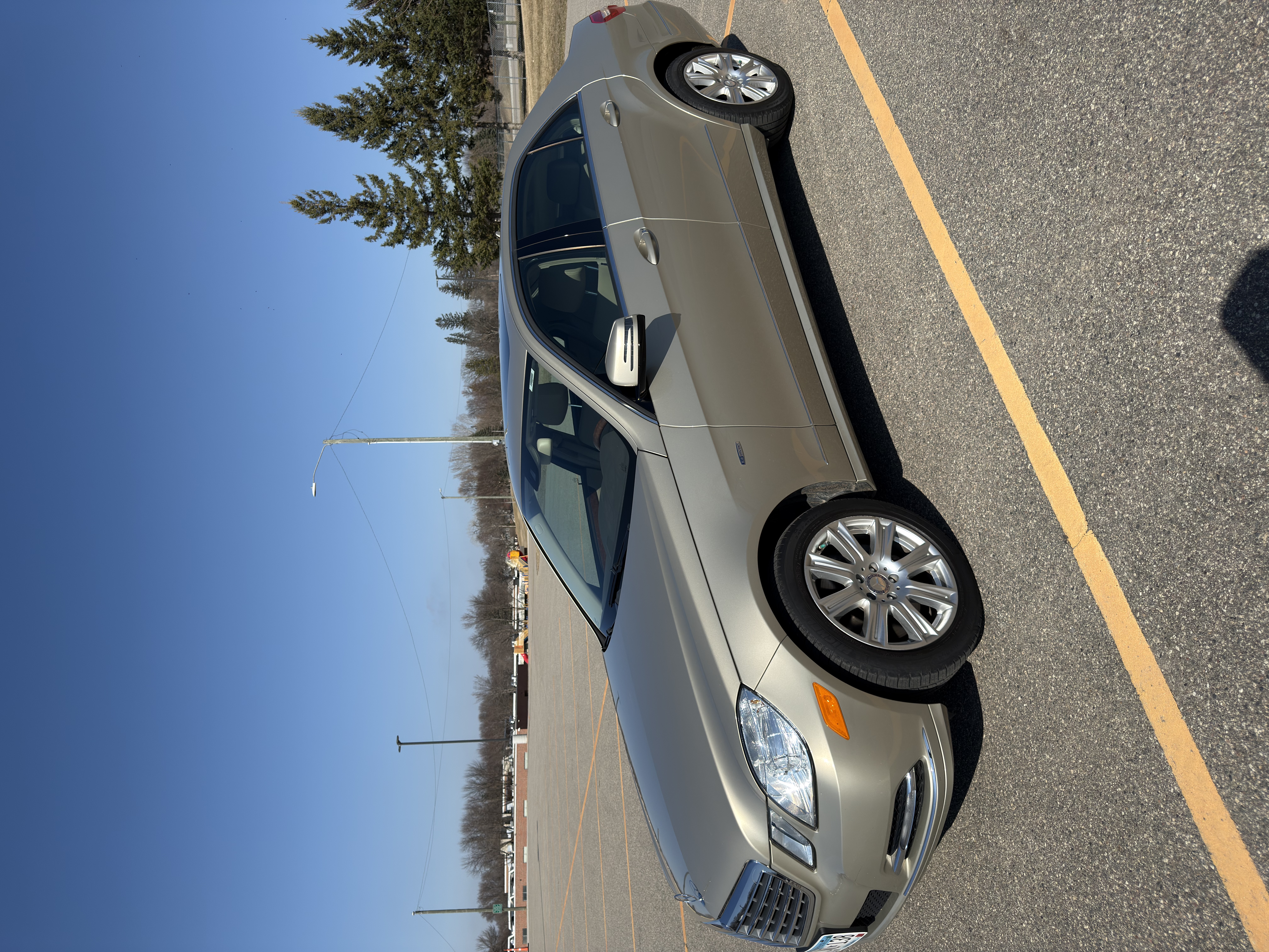 Used 2012 Mercedes-Benz E 350 4MATIC Sedan image 10